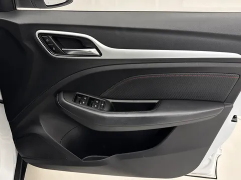 DL72MFV Mg Motor Uk Zs 1.5 VTi-TECH Exclusive 5dr Thumbnail #17