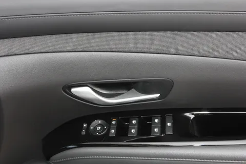 EA74DKN Hyundai Tucson 1.6T 48V MHD Ultimate 5dr DCT Thumbnail #18