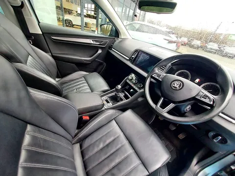 DA69LWO Škoda Karoq 2.0 TDI Edition 5dr Thumbnail #2