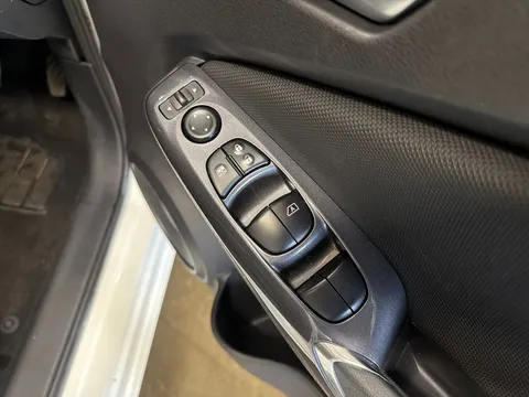 DS72XYW Nissan Juke 1.0 DiG-T 114 Acenta 5dr Thumbnail #21