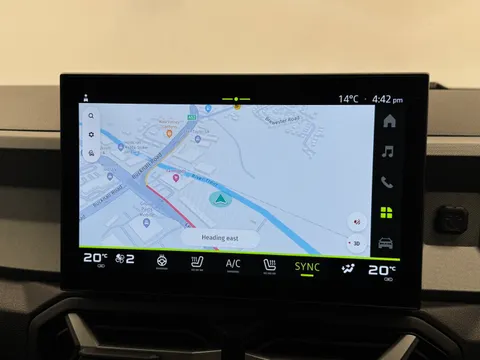 AP25BXG Dacia Bigster 1.8 Hybrid 155 Journey 5dr Auto Thumbnail #27