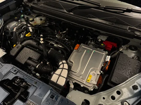 AP25BXG Dacia Bigster 1.8 Hybrid 155 Journey 5dr Auto Thumbnail #33