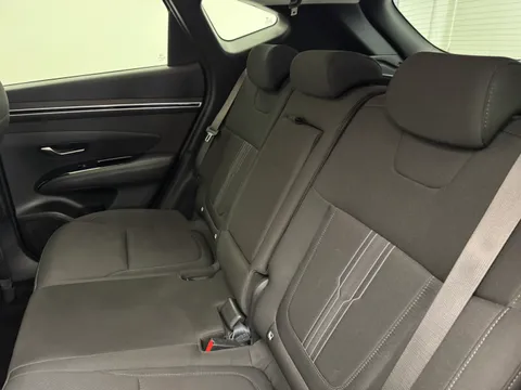 SJ22OZO Hyundai Tucson 1.6 TGDi Hybrid 230 Premium 5dr 2WD Auto Thumbnail #11