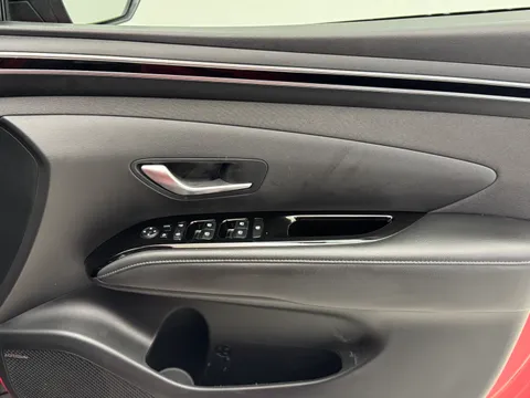 SJ22OZO Hyundai Tucson 1.6 TGDi Hybrid 230 Premium 5dr 2WD Auto Thumbnail #17