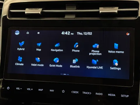 SJ22OZO Hyundai Tucson 1.6 TGDi Hybrid 230 Premium 5dr 2WD Auto Thumbnail #22