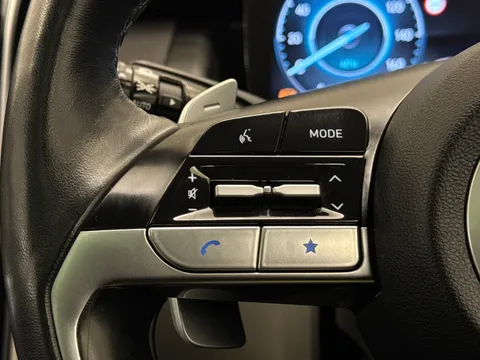 DY72VHB Hyundai Tucson 1.6 TGDi Plug-in Hybrid Ultimate 5dr 4WD Auto Thumbnail #24