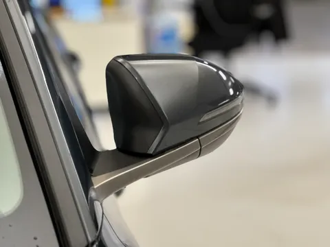 DY72VHB Hyundai Tucson 1.6 TGDi Plug-in Hybrid Ultimate 5dr 4WD Auto Thumbnail #33