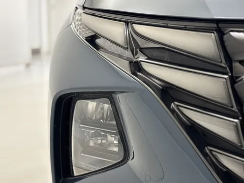 DY72VHB Hyundai Tucson 1.6 TGDi Plug-in Hybrid Ultimate 5dr 4WD Auto Thumbnail #34