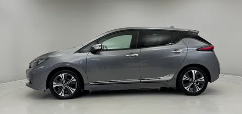 NL71XPH Nissan LEAF 110kW N-Connecta 40kWh 5dr Auto Thumbnail #7