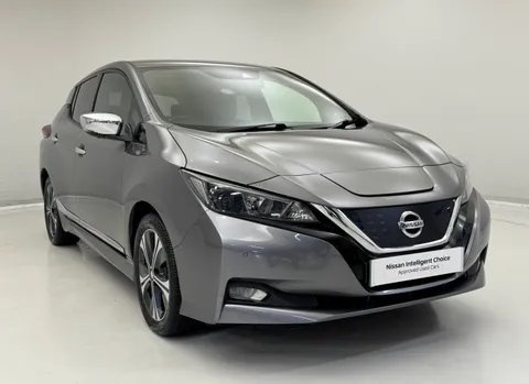 NL71XPH Nissan LEAF 110kW N-Connecta 40kWh 5dr Auto Thumbnail #2