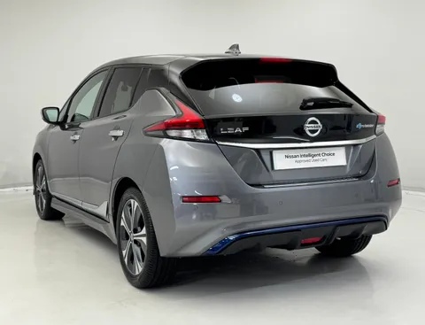 NL71XPH Nissan LEAF 110kW N-Connecta 40kWh 5dr Auto Thumbnail #10