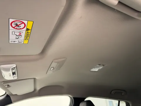 NL71XPH Nissan LEAF 110kW N-Connecta 40kWh 5dr Auto Thumbnail #17