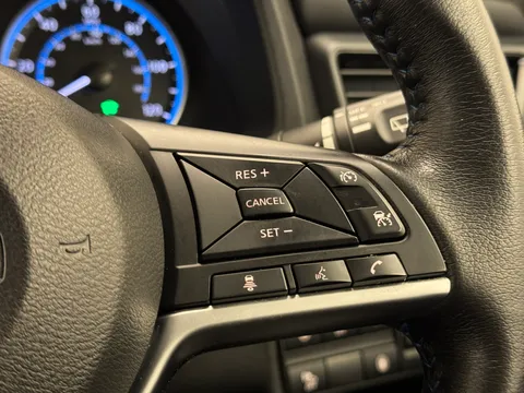 NL71XPH Nissan LEAF 110kW N-Connecta 40kWh 5dr Auto Thumbnail #26