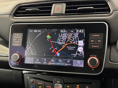 NL71XPH Nissan LEAF 110kW N-Connecta 40kWh 5dr Auto Thumbnail #29