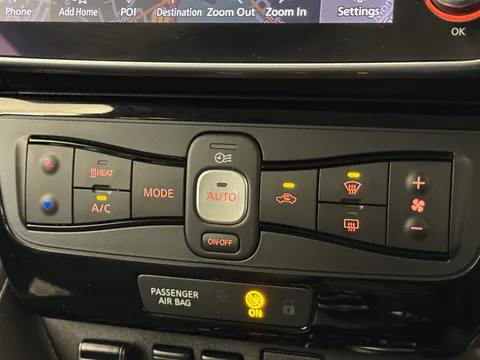 NL71XPH Nissan LEAF 110kW N-Connecta 40kWh 5dr Auto Thumbnail #31