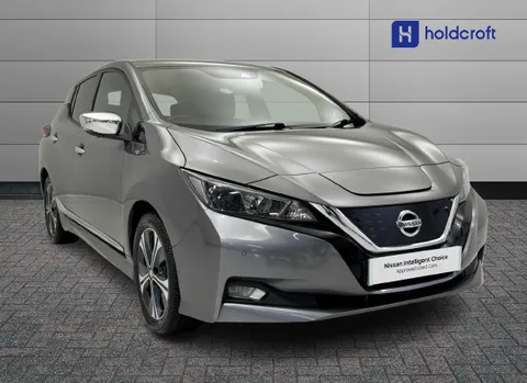 NL71XPH Nissan LEAF 110kW N-Connecta 40kWh 5dr Auto Thumbnail #1