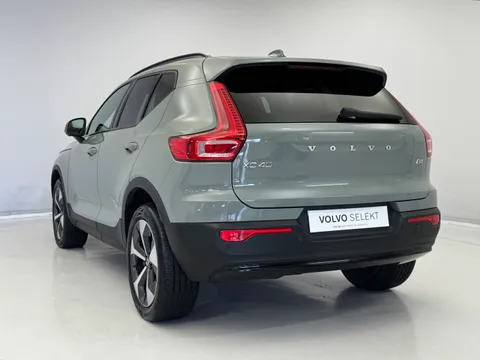 DL23BVJ Volvo XC40 2.0 B4P Ultimate Dark 5dr Auto Thumbnail #8
