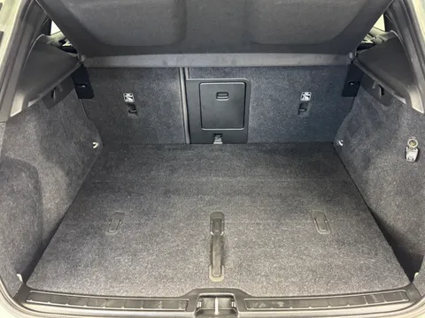 DL23BVJ Volvo XC40 2.0 B4P Ultimate Dark 5dr Auto Thumbnail #9