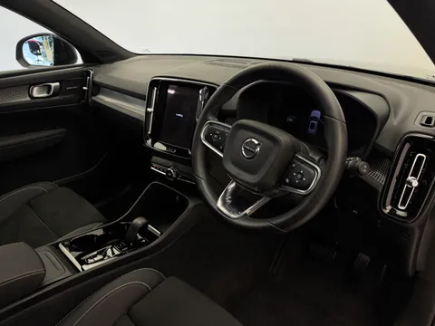 DL23BVJ Volvo XC40 2.0 B4P Ultimate Dark 5dr Auto Thumbnail #22