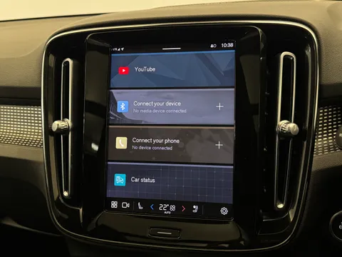 DL23BVJ Volvo XC40 2.0 B4P Ultimate Dark 5dr Auto Thumbnail #25