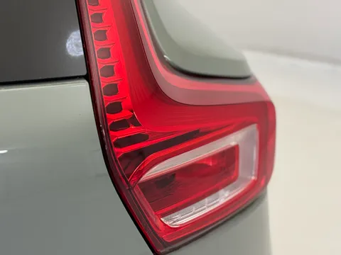 DL23BVJ Volvo XC40 2.0 B4P Ultimate Dark 5dr Auto Thumbnail #34