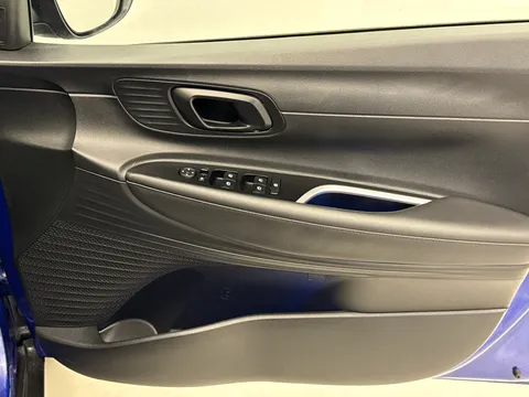 VK73EOS Hyundai Bayon 1.0 TGDi 48V MHEV SE Connect 5dr Thumbnail #17