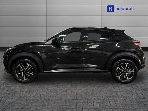 DV74NKD Nissan Juke 1.0 DiG-T N-Connecta 5dr DCT Thumbnail #6