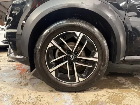 DV74NKD Nissan Juke 1.0 DiG-T N-Connecta 5dr DCT Thumbnail #9