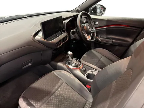 DV74NKD Nissan Juke 1.0 DiG-T N-Connecta 5dr DCT Thumbnail #11