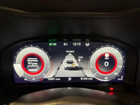 DV74NKD Nissan Juke 1.0 DiG-T N-Connecta 5dr DCT Thumbnail #13