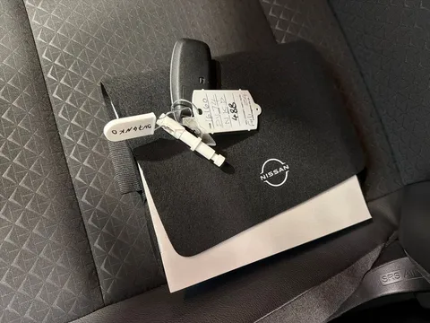 DV74NKD Nissan Juke 1.0 DiG-T N-Connecta 5dr DCT Thumbnail #21