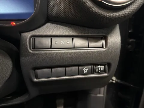 DV74NKD Nissan Juke 1.0 DiG-T N-Connecta 5dr DCT Thumbnail #22