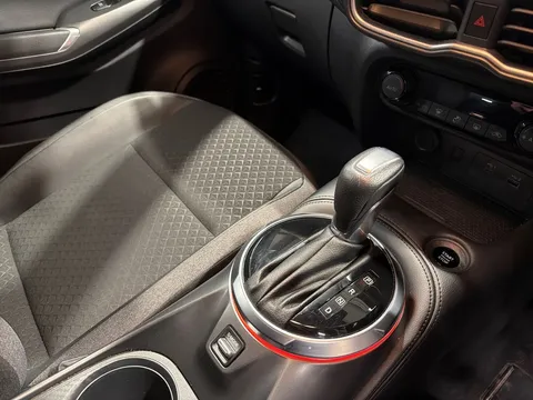 DV74NKD Nissan Juke 1.0 DiG-T N-Connecta 5dr DCT Thumbnail #26