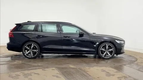 RF74ARO Volvo V60 2.0 B4P Plus Dark 5dr Auto [7 speed] Thumbnail #2