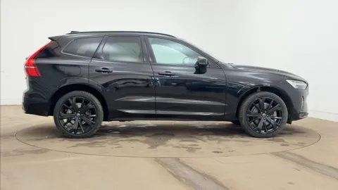 RF74ZSW Volvo XC60 2.0 B5P Ultra Black Edition 5dr AWD Geartronic Thumbnail #2
