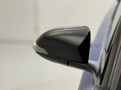 WV67ZZM Toyota C-HR 1.2T Dynamic 5dr Thumbnail #26