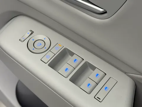 EK25DXJ Hyundai Kona 160kW Ultimate 65kWh 5dr Auto Thumbnail #19