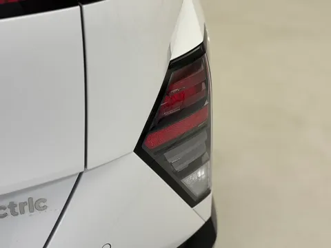 EK25DXJ Hyundai Kona 160kW Ultimate 65kWh 5dr Auto Thumbnail #34