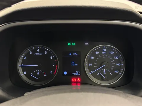 CA19NHG Hyundai Tucson 1.6 GDi SE Nav 5dr 2WD Thumbnail #24