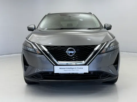 DS72SKD Nissan Qashqai 1.3 DiG-T MH N-Connecta [Glass Roof] 5dr Thumbnail #4