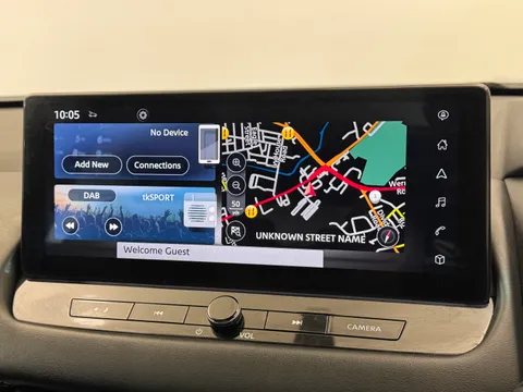 DS72SKD Nissan Qashqai 1.3 DiG-T MH N-Connecta [Glass Roof] 5dr Thumbnail #24