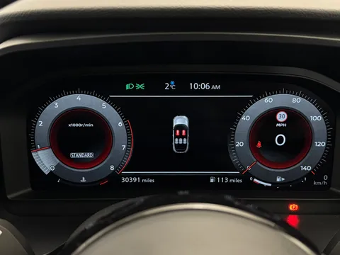 DS72SKD Nissan Qashqai 1.3 DiG-T MH N-Connecta [Glass Roof] 5dr Thumbnail #28