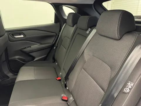 BP72OBE Nissan Qashqai 1.5 E-Power N-Connecta [Glass Roof] 5dr Auto Thumbnail #12