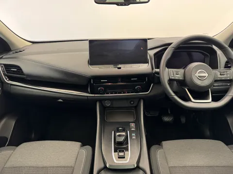 BP72OBE Nissan Qashqai 1.5 E-Power N-Connecta [Glass Roof] 5dr Auto Thumbnail #3