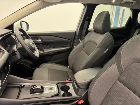 BP72OBE Nissan Qashqai 1.5 E-Power N-Connecta [Glass Roof] 5dr Auto Thumbnail #14