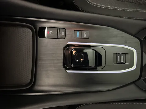 BP72OBE Nissan Qashqai 1.5 E-Power N-Connecta [Glass Roof] 5dr Auto Thumbnail #16