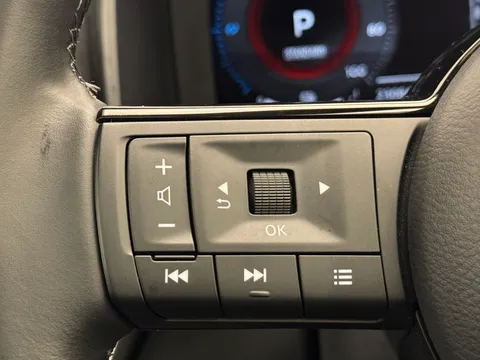 BP72OBE Nissan Qashqai 1.5 E-Power N-Connecta [Glass Roof] 5dr Auto Thumbnail #22