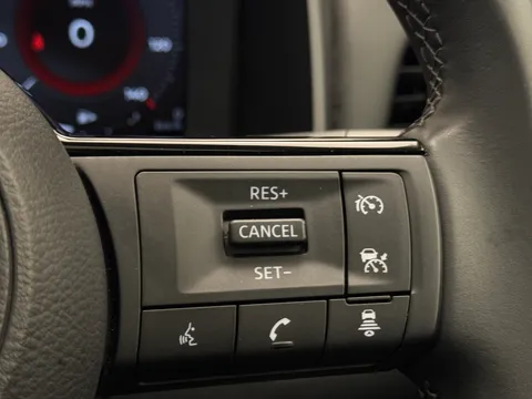 BP72OBE Nissan Qashqai 1.5 E-Power N-Connecta [Glass Roof] 5dr Auto Thumbnail #23