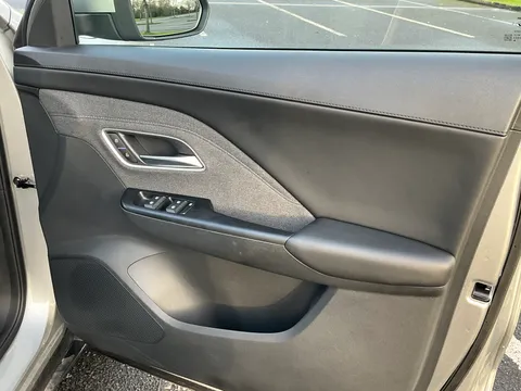 DA75XUK Mg Motor Uk Zs 1.5 Hybrid+ SE 5dr Auto Thumbnail #14