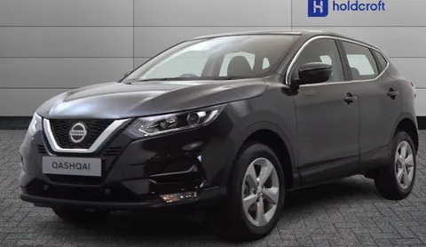 YC70UJY Nissan Qashqai 1.3 DiG-T MH Acenta Premium 5dr Thumbnail #3